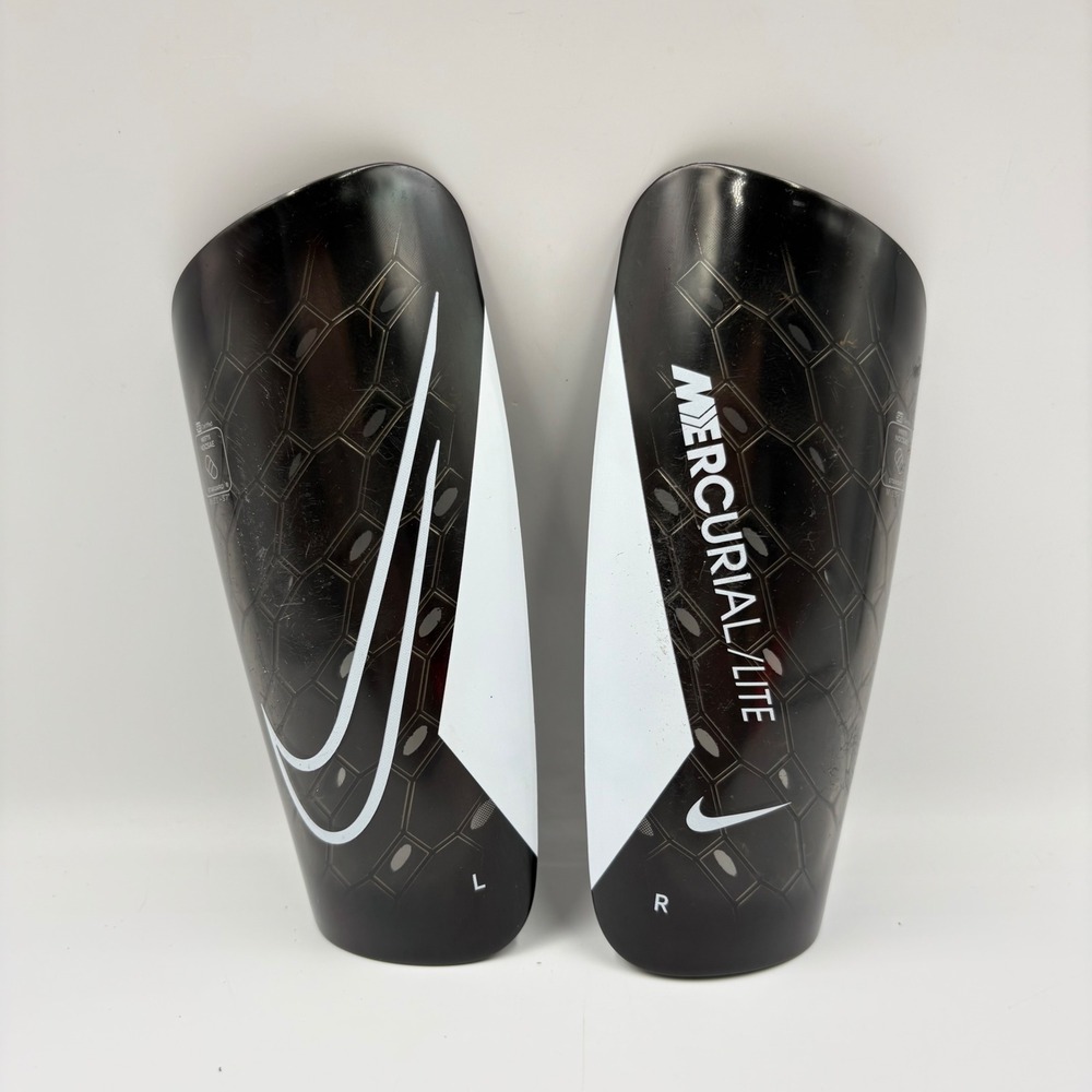Nike Mercurial Lite Soccer Shin Guards Unisex Medium Black White DV1771 Good